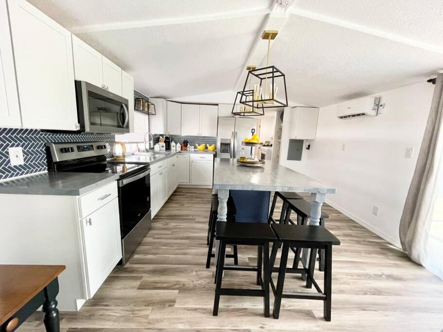 Merrit Island Waterfront House Lots Of Parking Villa Merritt Island Esterno foto
